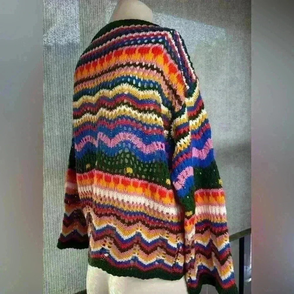 Western Chevron patterned crochet sweater with rolled neck. Size: S Bell sleeves - Picture 3 of 6
